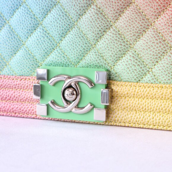 CHANEL Caviar Rainbow Boy Flap Bag Quilted 20 - Picture 9 of 16